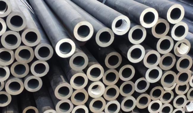 凯煜介绍：热轧钢管在工业、能源、建筑等多个领域发挥着重要作用